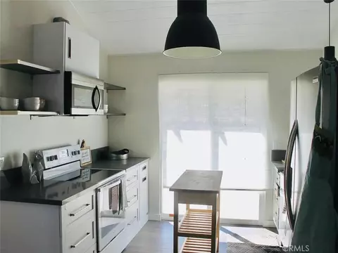 Kitchen - 60229 La Mirada Trl, Joshua Tree, CA 92252 photo 1 of 6