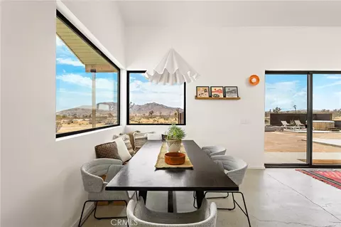 Dining - 3170 Wesley Rd, Joshua Tree, CA 92252 photo 3 of 4