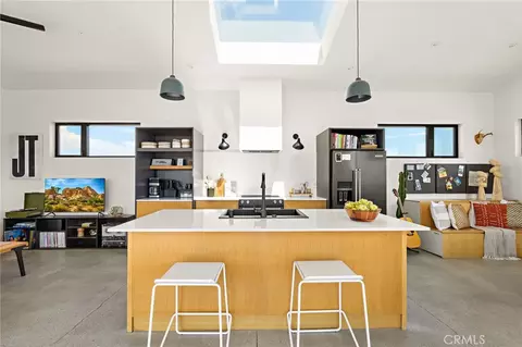 Kitchen - 3170 Wesley Rd, Joshua Tree, CA 92252 photo 1 of 5