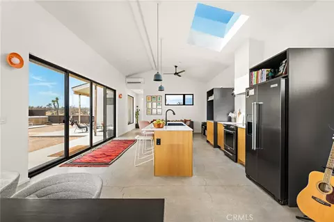 Kitchen - 3170 Wesley Rd, Joshua Tree, CA 92252 photo 3 of 5