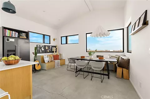 Dining - 3170 Wesley Rd, Joshua Tree, CA 92252 photo 1 of 4
