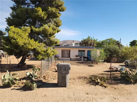 Exterior - 7791 Mariposa Trl, Yucca Valley, CA 92284 photo 3 of 8