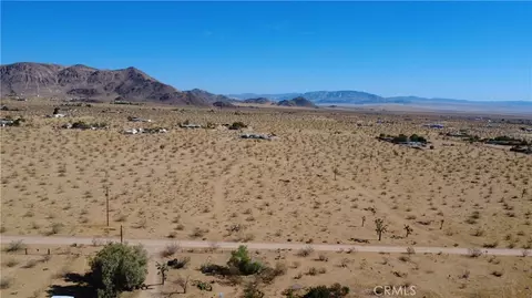 59860 Stearman, Landers, CA 92285 photo 4