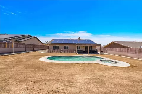 Exterior - 5251 Split Rock, Twentynine Palms, CA 92277 photo 7 of 10