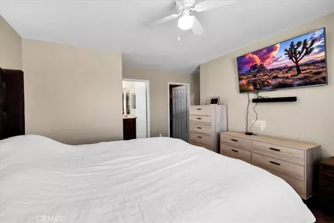 Bedroom - 5251 Split Rock Ave, Twentynine Palms, CA 92277 photo 3 of 7