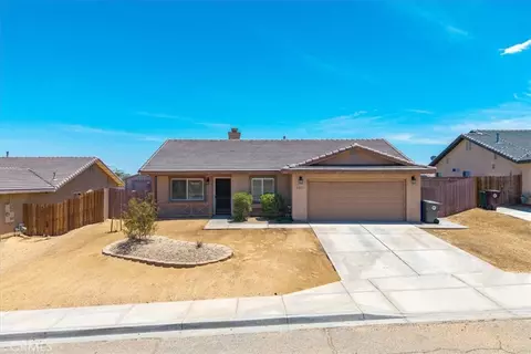 Exterior - 5251 Split Rock Ave, Twentynine Palms, CA 92277 photo 2 of 9