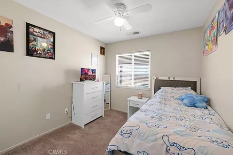 Bedroom - 5251 Split Rock Ave, Twentynine Palms, CA 92277 photo 5 of 7