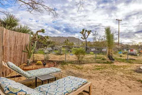 Exterior - 60369 Adobe Dr, Joshua Tree, CA 92252 photo 20 of 34