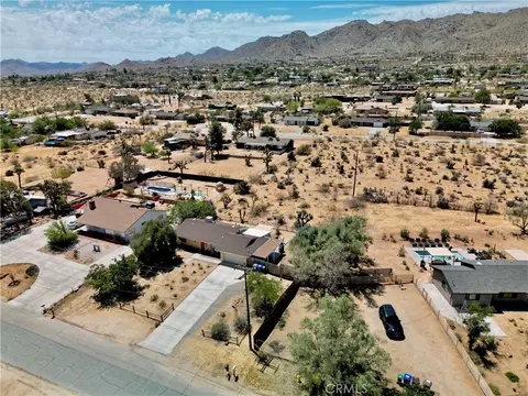 View/Area - 60369 Adobe Dr, Joshua Tree, CA 92252 photo 6 of 7