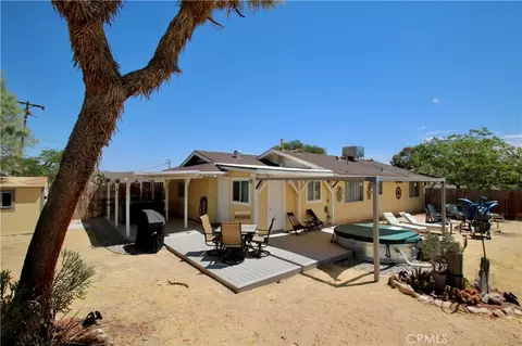 Exterior - 60369 Adobe Dr, Joshua Tree, CA 92252 photo 30 of 34
