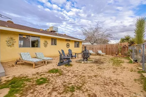 Exterior - 60369 Adobe Dr, Joshua Tree, CA 92252 photo 23 of 34