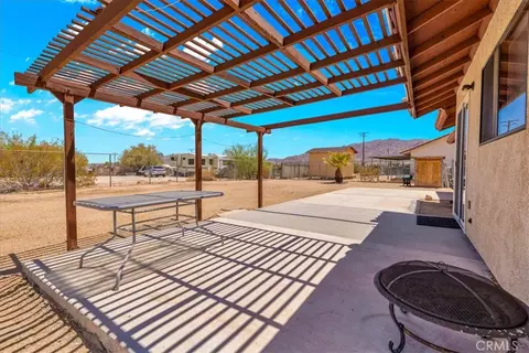 Exterior - 5775 Hall Ln, Twentynine Palms, CA 92277 photo 2 of 8