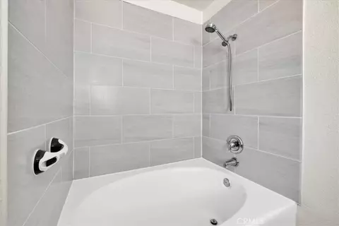 Bath - 5775 Hall Ln, Twentynine Palms, CA 92277 photo 2 of 3