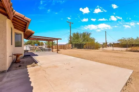 Exterior - 5775 Hall Ln, Twentynine Palms, CA 92277 photo 7 of 8