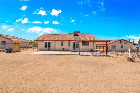 Exterior - 5775 Hall Ln, Twentynine Palms, CA 92277 photo 4 of 8