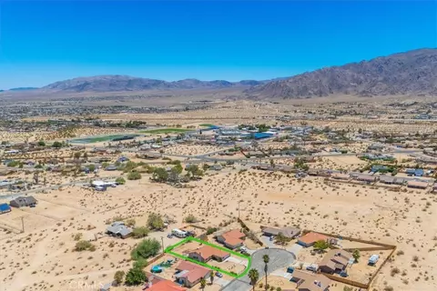 View/Area - 5775 Hall Ln, Twentynine Palms, CA 92277 photo 3 of 6