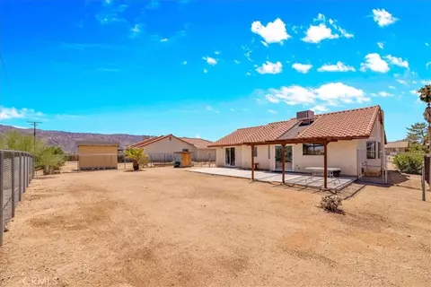 Exterior - 5775 Hall Ln, Twentynine Palms, CA 92277 photo 3 of 8