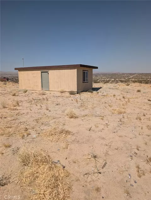 56850 Bodick, Landers, CA 92285 photo 5