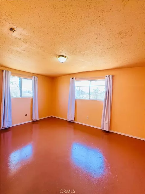 Bedroom - 56677 Sunset Dr, Yucca Valley, CA 92284 photo 1 of 8