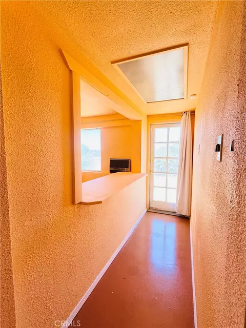Entry Way - 56677 Sunset Dr, Yucca Valley, CA 92284 photo 4 of 4