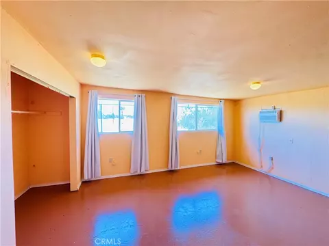 Bedroom - 56677 Sunset Dr, Yucca Valley, CA 92284 photo 5 of 8