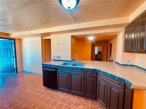 Kitchen - 56677 Sunset Dr, Yucca Valley, CA 92284 photo 1 of 3