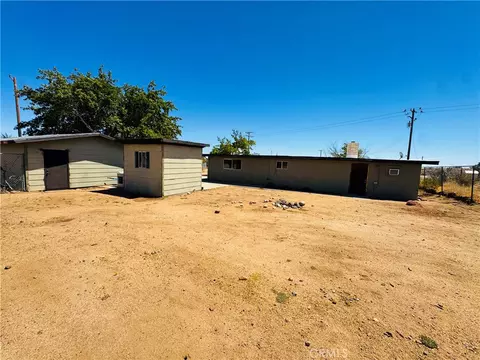 Exterior - 56677 Sunset Dr, Yucca Valley, CA 92284 photo 11 of 14