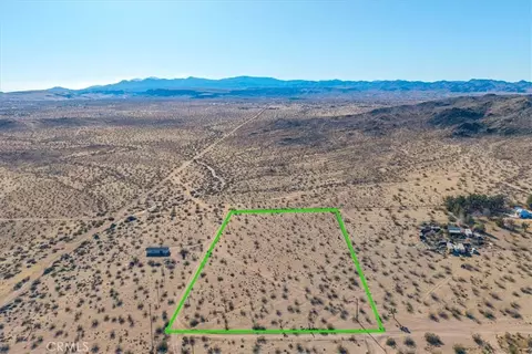 1631 Alta Ave, Landers, CA 92285