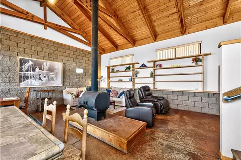 Living - 701 Tahoe, Yucca Valley, CA 92284 photo 1 of 4