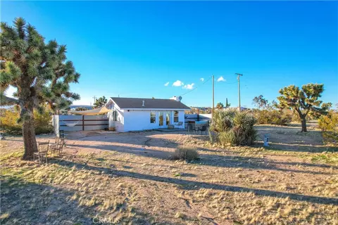 Exterior - 3567 Condalia Ave, Yucca Valley, CA 92284 photo 15 of 19