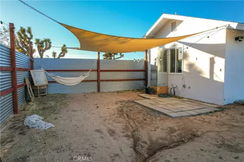Exterior - 3567 Condalia Ave, Yucca Valley, CA 92284 photo 5 of 19