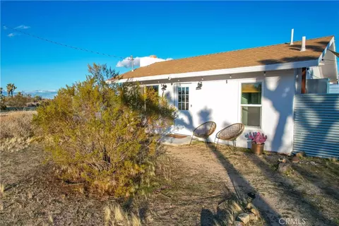 Exterior - 3567 Condalia Ave, Yucca Valley, CA 92284 photo 4 of 19
