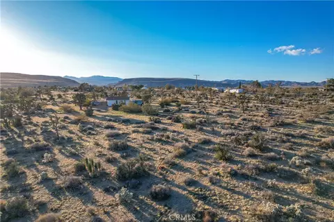 View/Area - 3567 Condalia Ave, Yucca Valley, CA 92284 photo 3 of 11