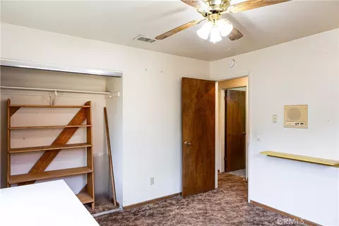 Bedroom - 8739 Palomar Ave, Yucca Valley, CA 92284 photo 4 of 5