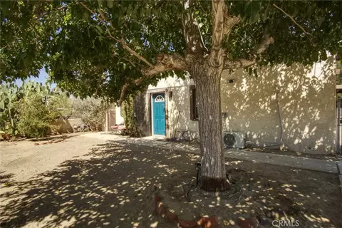 Exterior - 6655 Split Rock Ave, Twentynine Palms, CA 92277 photo 2 of 20