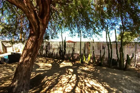 Exterior - 6655 Split Rock Ave, Twentynine Palms, CA 92277 photo 15 of 20