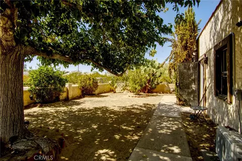 Exterior - 6655 Split Rock Ave, Twentynine Palms, CA 92277 photo 4 of 20