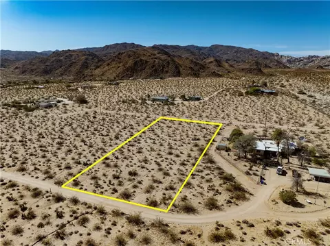7136 Sullivan, Twentynine Palms, CA 92277