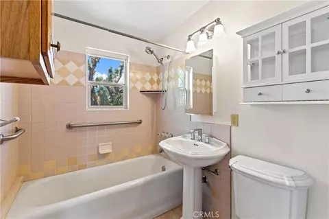 Bath - 56713 Lowe, Yucca Valley, CA 92284 photo 1 of 1