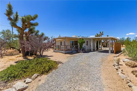 Exterior - 56713 Lowe, Yucca Valley, CA 92284 photo 3 of 17