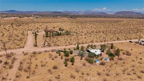 View/Area - 56713 Lowe, Yucca Valley, CA 92284 photo 4 of 6