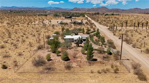 View/Area - 56713 Lowe, Yucca Valley, CA 92284 photo 3 of 6