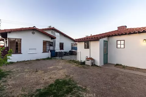 Exterior - 1417 Highland Ave, Needles, CA 92363 photo 6 of 11