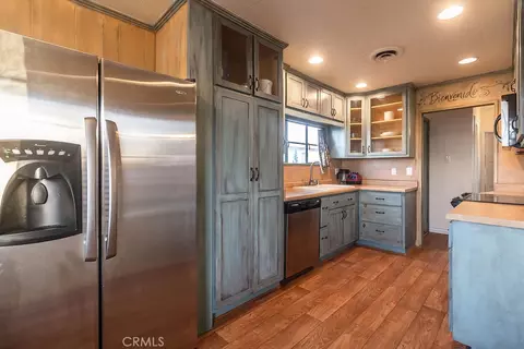 Kitchen - 1417 Highland Ave, Needles, CA 92363 photo 4 of 4