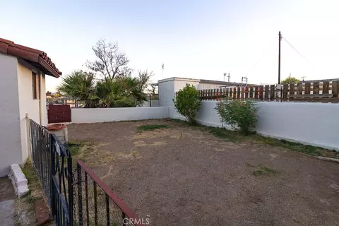 Exterior - 1417 Highland Ave, Needles, CA 92363 photo 7 of 11