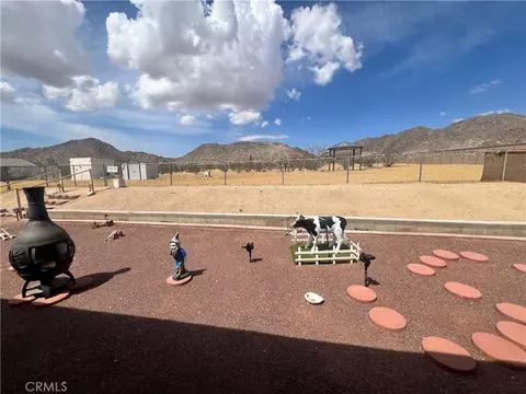 Exterior - 4828 Wren Rd, Joshua Tree, CA 92252 photo 6 of 16