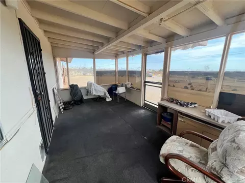 Exterior - 4828 Wren Rd, Joshua Tree, CA 92252 photo 4 of 16