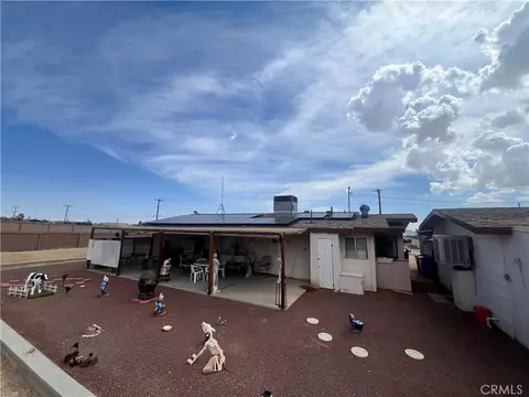 Exterior - 4828 Wren Rd, Joshua Tree, CA 92252 photo 7 of 16