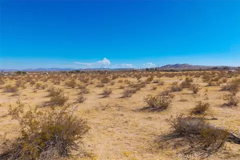 60309 Applegate Way, Landers, CA 92285 photo 11