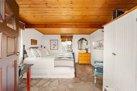 Bedroom - 5188 Godwin, Twentynine Palms, CA 92277 photo 3 of 6
